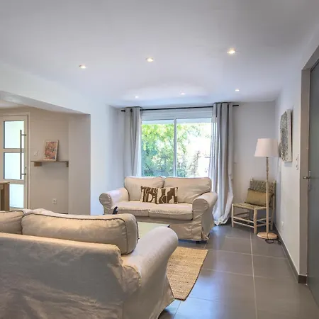 Holiday home L'oustal Occitan *